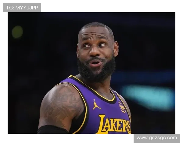 詹姆斯膝伤完全康复湖人决定谨慎对待季前赛出场时间