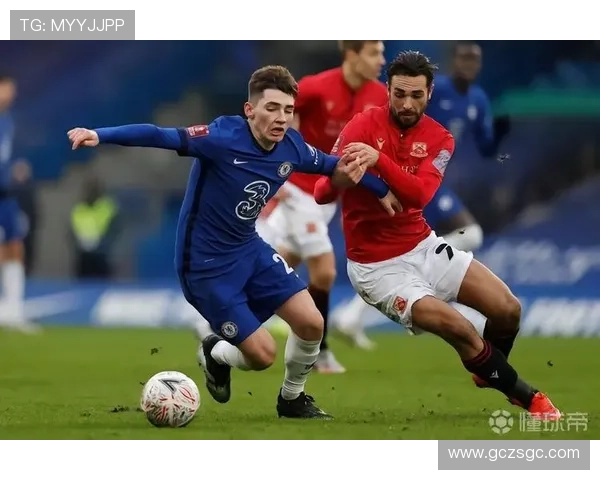 德媒报道杜兰维尔或将一月租借离开多特蒙德寻求更多出场机会